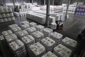 Abeos; Werken met vakkrachten